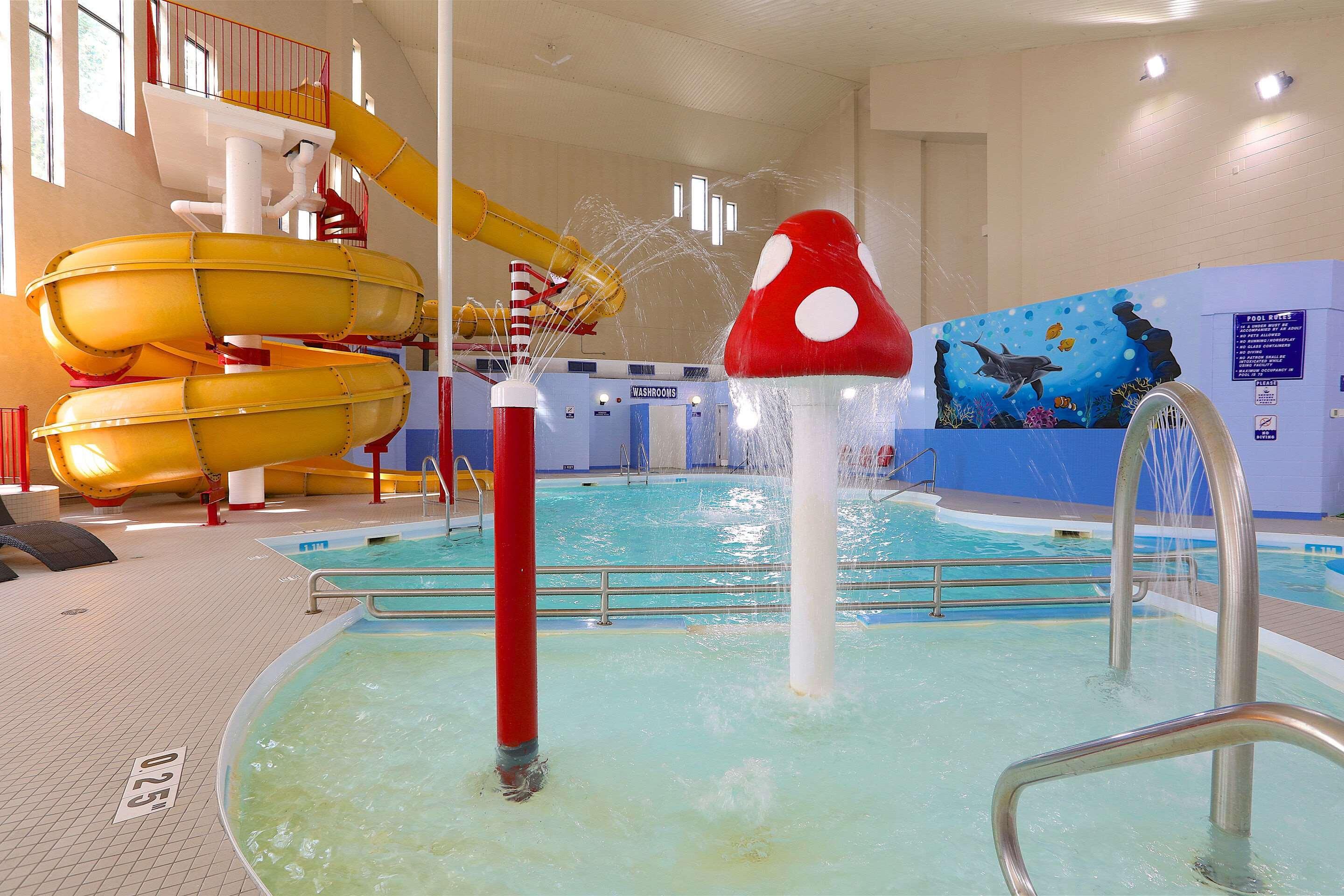 Clarion Pointe Hotell Medicine Hat Exteriör bild